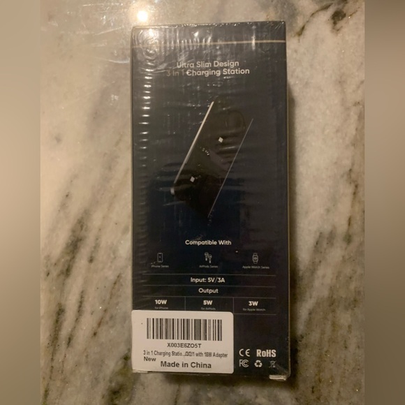 Portable 3-in-1 Charging Station - Black - Picture 2 of 2